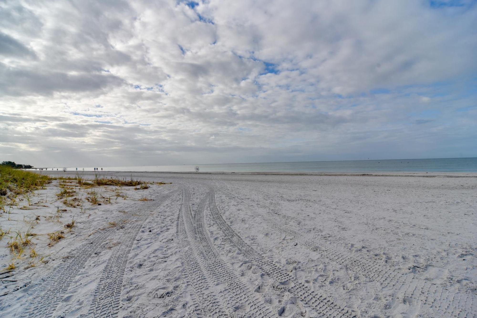 Condo With Community Pool - Walk To Madeira Beach! St. Pete Beach Exterior foto